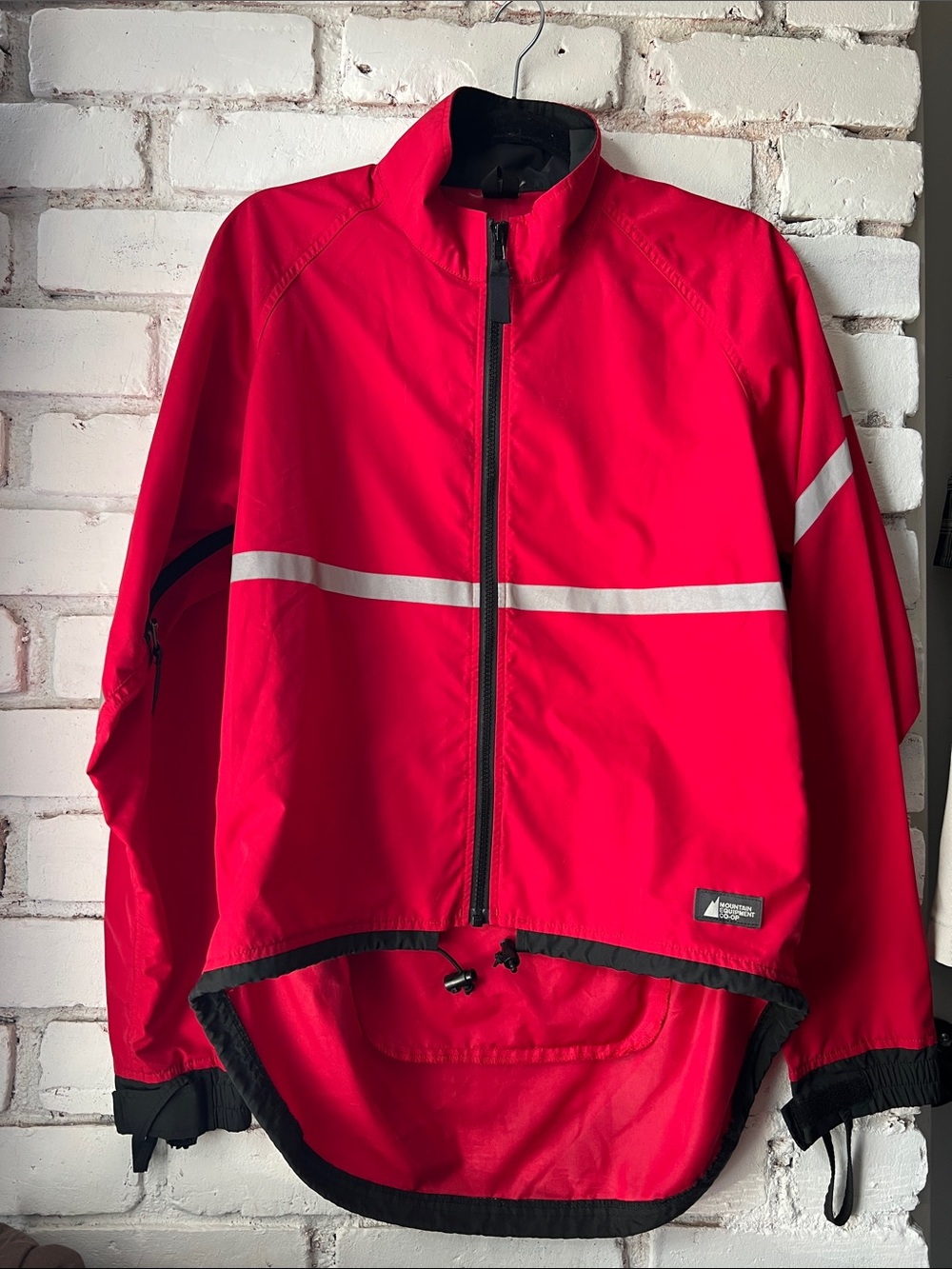 Women’s MEC Red Reflective Windbreaker Jacket with ventilation and cinch ability